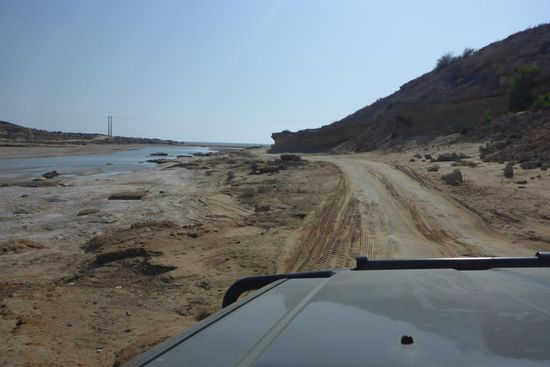 ... manchmal auf unbefestigten Wegen