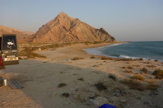 Zweites Camp am persischen Golf bei Moghdan im Abendlicht