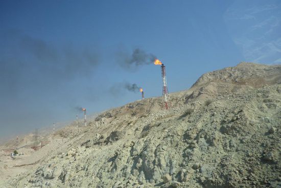 Am persischen Golf bei Asaluyeh:
Gigantische ...