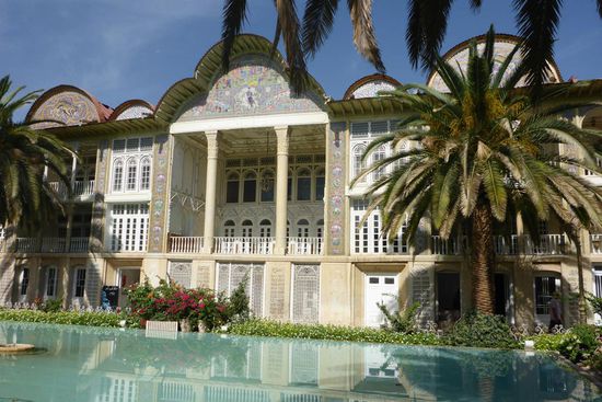 ... ein Palast aus dem Jahr 1893