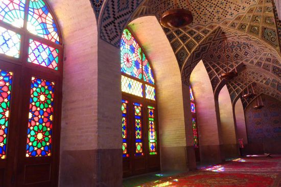 ... in der Moschee ...