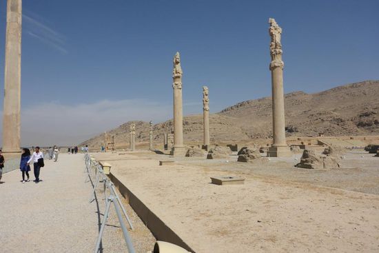 Säulen des Apadena-Palastes, hier empfing der König Besucher aus seinem Riesenreich, der Palast konnte bis zu 10 000 Personen aufnehmen