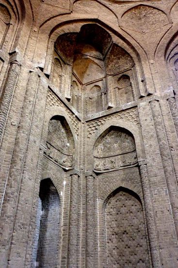 Kuppelbau Taj ol-Molk der Moschee (1088)