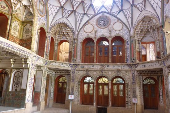 ... außen eher unscheinbar ...