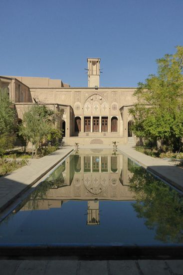 ... der Pool als Spiegel