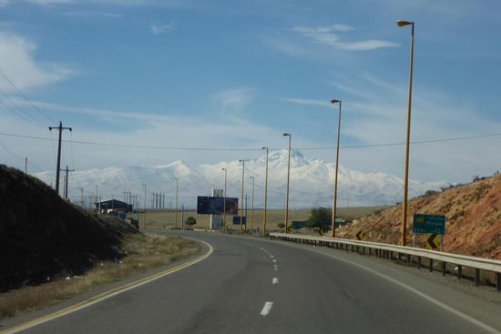 unterwegs schneebedeckte Gipfel