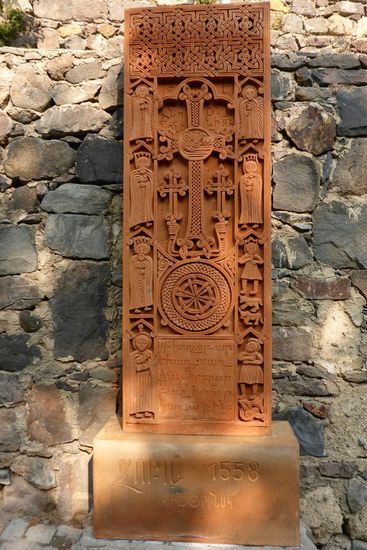 ... Kreuzsteine überall ...