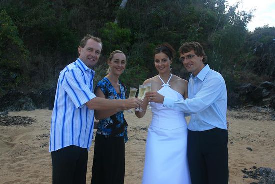 Gerhard, unserer zweiter Trauzeuge und seine Frau Nicola, die uns rechtmaessig getraut hat.