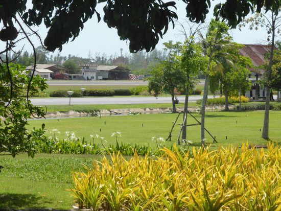 Diesmal Samui Flughafen bei strahlendem Sonnenschein