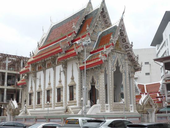 Kleiner Tempel bei unserem Hotel