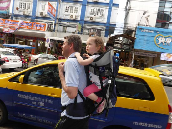 Mit voller Konzentration voraus, bei dem Gewimmel hier!