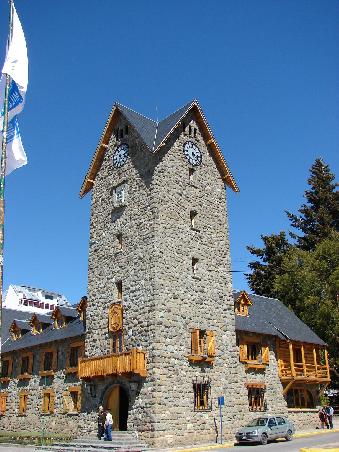 Das Centro Civico wurde im schweizer Chaletstil ...