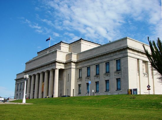 Im Auckland Museum bekommt der Besucher einen hervorragenden Ueberblick ueber die Geschichte der Maoris und einiger Staemme des Suedpazifiks.