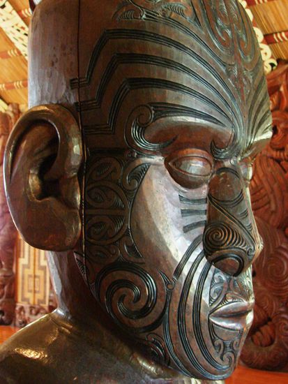 Kopf eines Maori Chiefs mit der typischen Taetowirung.