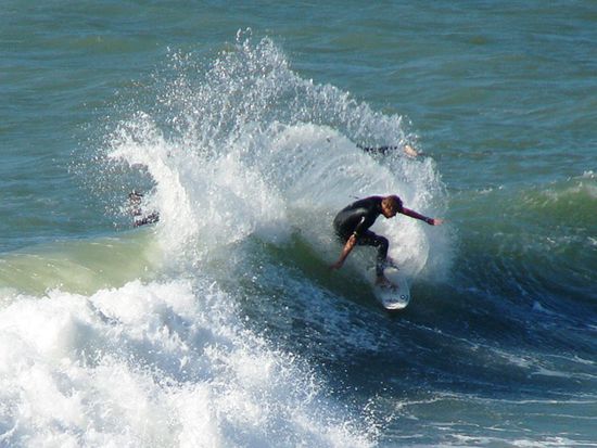 Surfer bei Raglan.