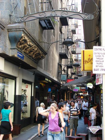 Man muss schon etwas suchen oder einheimische Hilfe haben um die netten Gassen ...