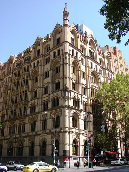 Eines jener Gebaeude, deren Architektur viktorianische und gregorianische Elemente aufweist.