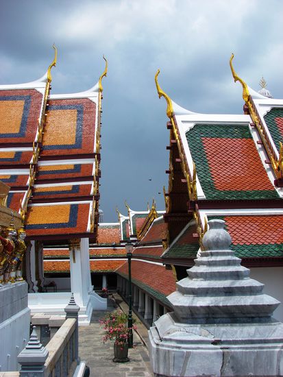 Auch der What Pra Kaeo ist mit dem typischen Dach versehen.