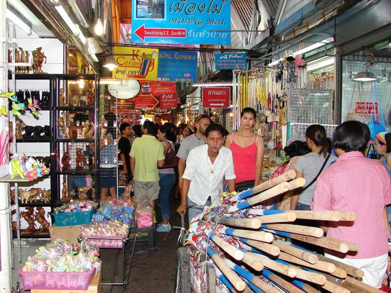 Szene vom Wochenendmarkt.