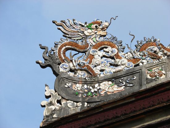 In zahlreichen Details laesst sich ...