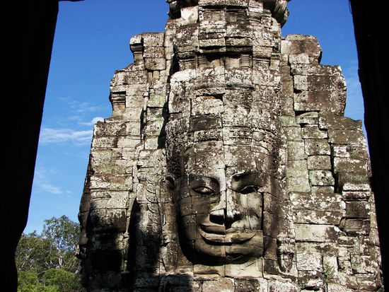 An beinahe jeder Ecke wacht Buddha ueber den Besucher.