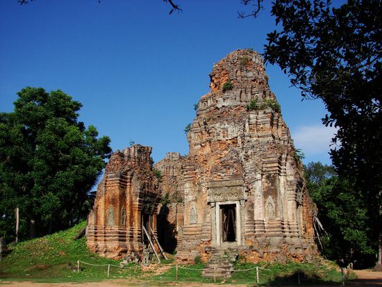 Von den aeltesten Tempeln ist nur mehr wenig erhalten.