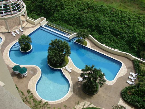 Dafuer macht der Blick aufs Pool und besonders seine Benutzung grosse Freude!