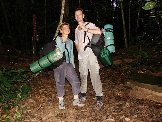 Voellig durchnaesst, aber von innen, kamen wir nach bloss 50 min. an. Die Schwuele war einfach unglaublich!