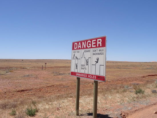 In Coober Pedy wird nach Opalen gebuddelt.....