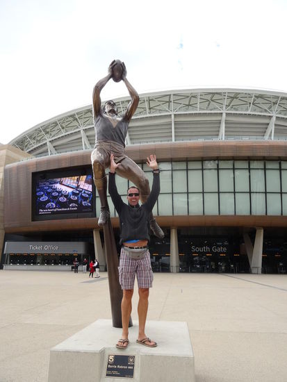 Hier ist Rugby angesagt....pure Manneskraft gegeneinander- dagegen ist Fußball Tussisport......