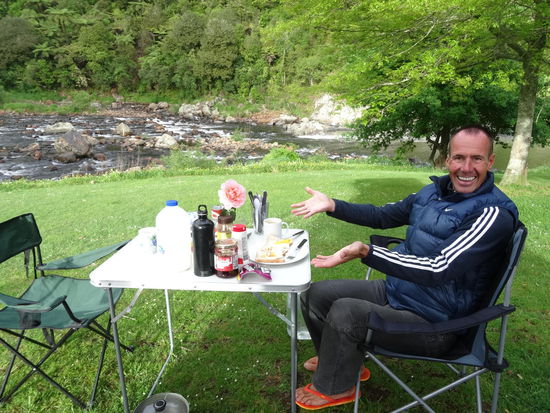 Frühstück mitten in der Natur ......