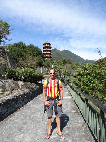 Xiangde Tempel....mitten in der Schlucht
