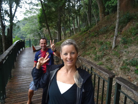 Jetzt mal rechts rum um den See Richtung WENWU Tempel