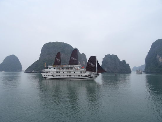 ****Star Opera Schiff