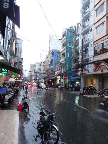 Leider mußte unsere Sightseeing Tour vorzeitig beendet werden. REGEN!!!