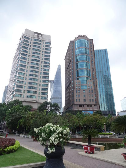 Moderne Hochhäuser gab es auch eine Menge