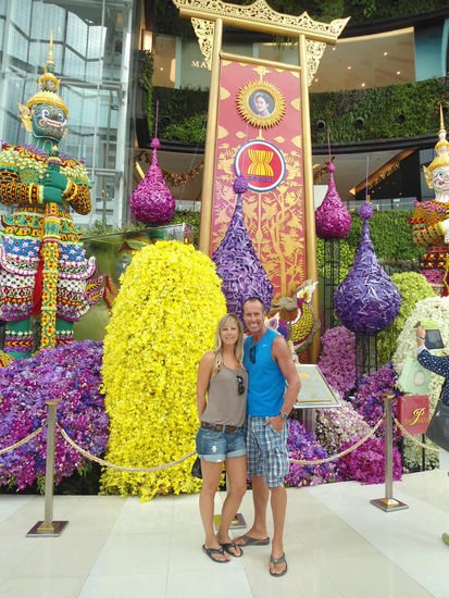 Die Figuren und Gebilde waren alle aus echten Orchideen...Hammer....