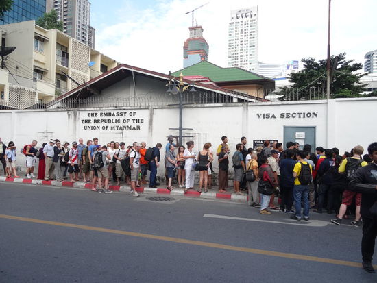 man sollte etwas Wartezeit mitbringen!!!