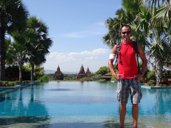 nette *****Sterne Anlage mit Blick über Bagan....leider nicht für unseren Geldbeutel bestimmt 