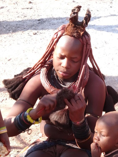 Haarpflege wird ganz gross geschrieben.Gewaschen werden die Haare nie!!!