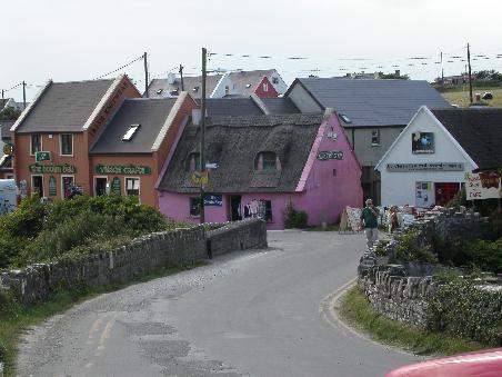 Ortseinfahrt von Doolin