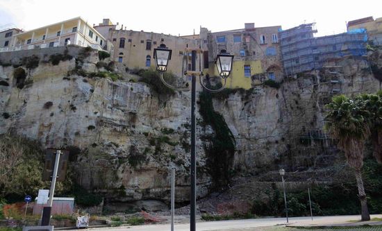Tropea vom Strand aus