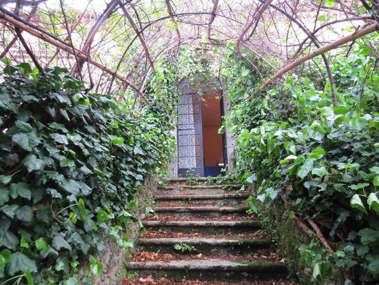 Gartenaufgang in den Palazzo in Cetraro