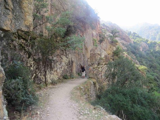 Wanderweg in der Spelunca-Schlucht