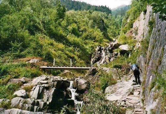 Der Reuss entlang durch die Schöllenschlucht