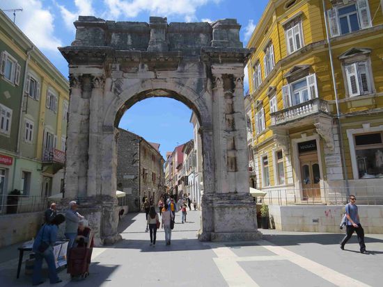 Römisches Stadttor in Pula