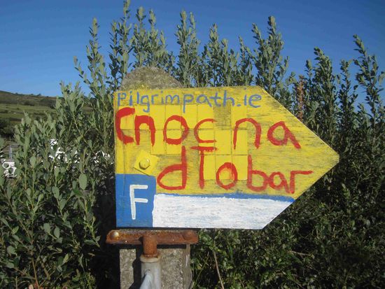 Wegweiser auf den Cnoc na dTobar