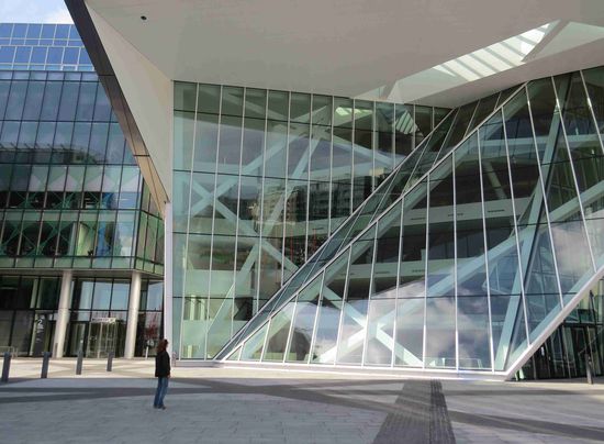 das neue Theater: Glaspalast