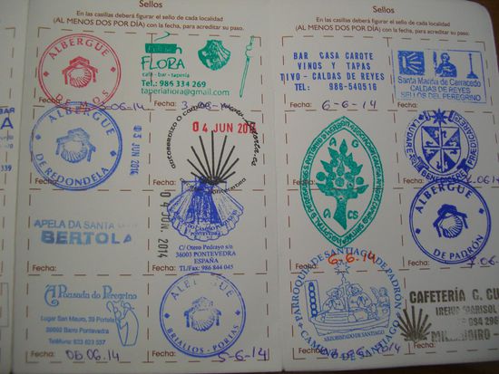 Mein Stempelheft ist gut gefüllt, als ich mich vor dem Pilgerbüro anstelle.