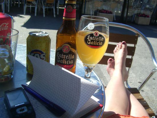 Aaaaaah, Füße hochlegen und ein Estrella dazu. 